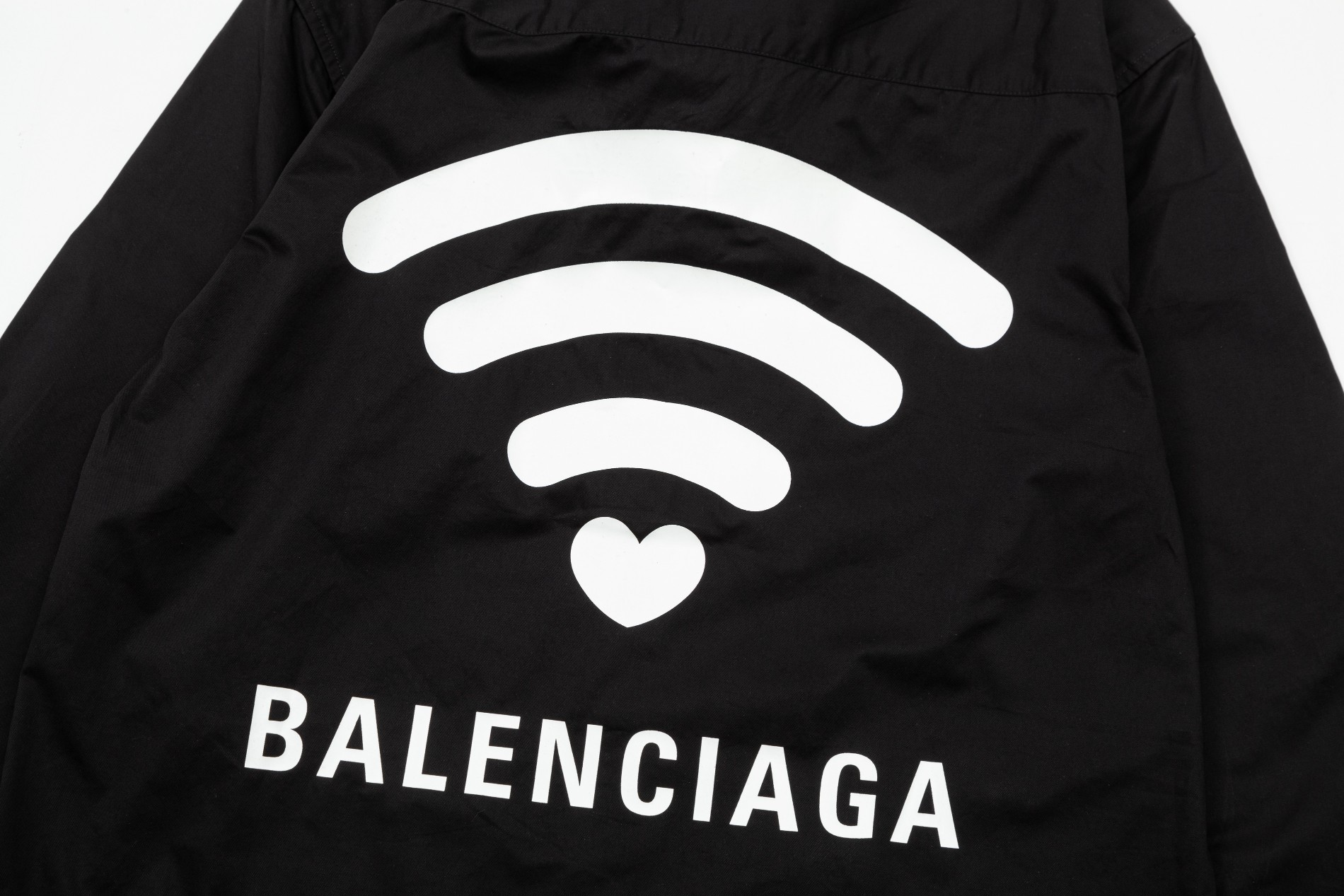 【BALENCIAGA公式旗艦店】好評に付き再入荷！！