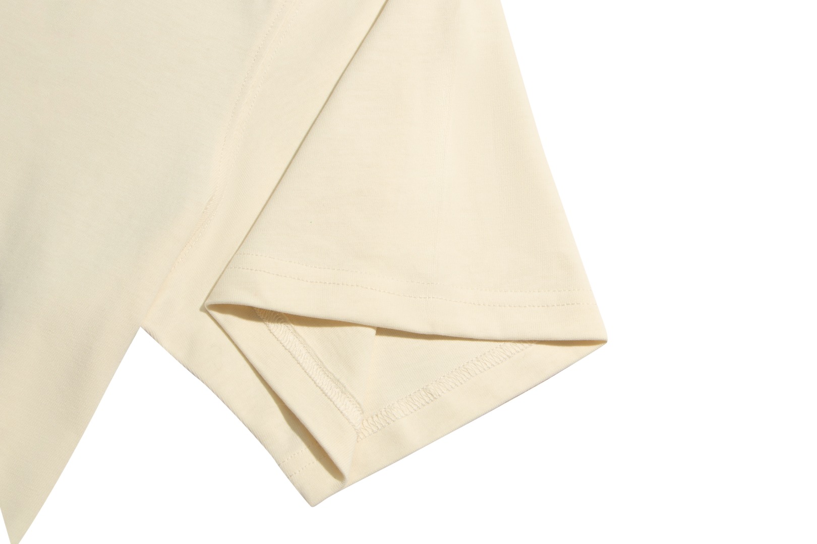 【LOUIS VUITTON 公式旗艦店】ルイヴィトン 丸首の半袖Tシャツ ご好評に付き再入荷！