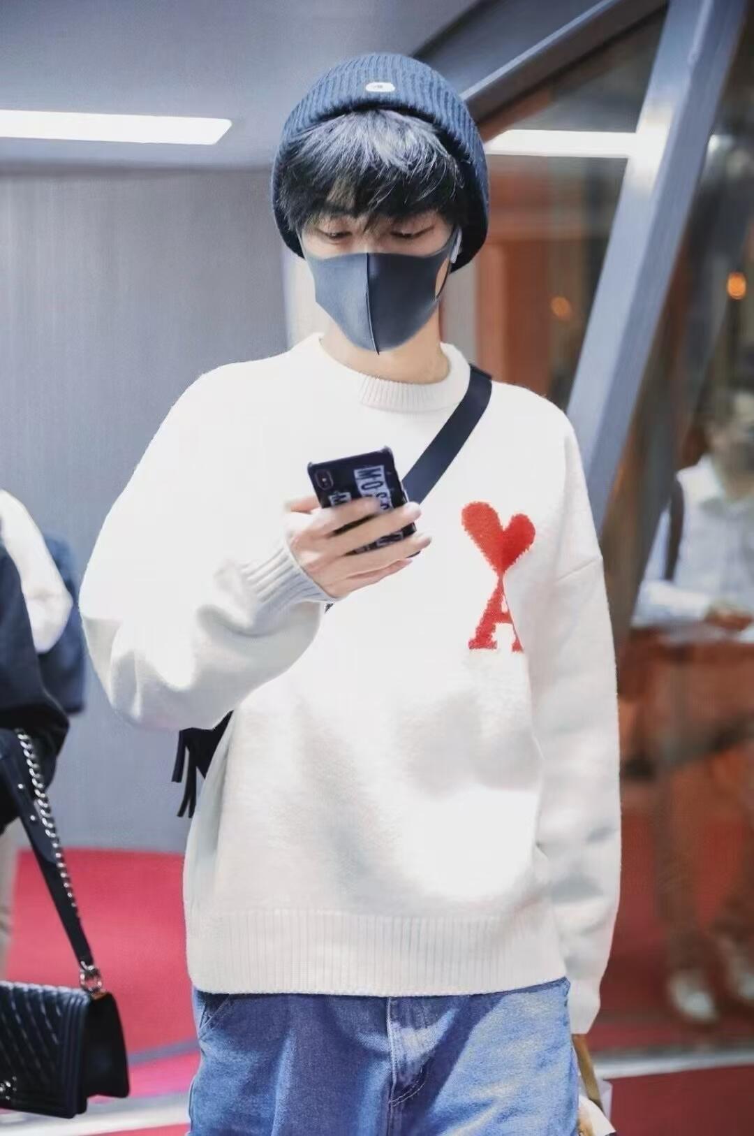 AMI PARIS セーター ハート刺繍プリント 男女兼用ニット