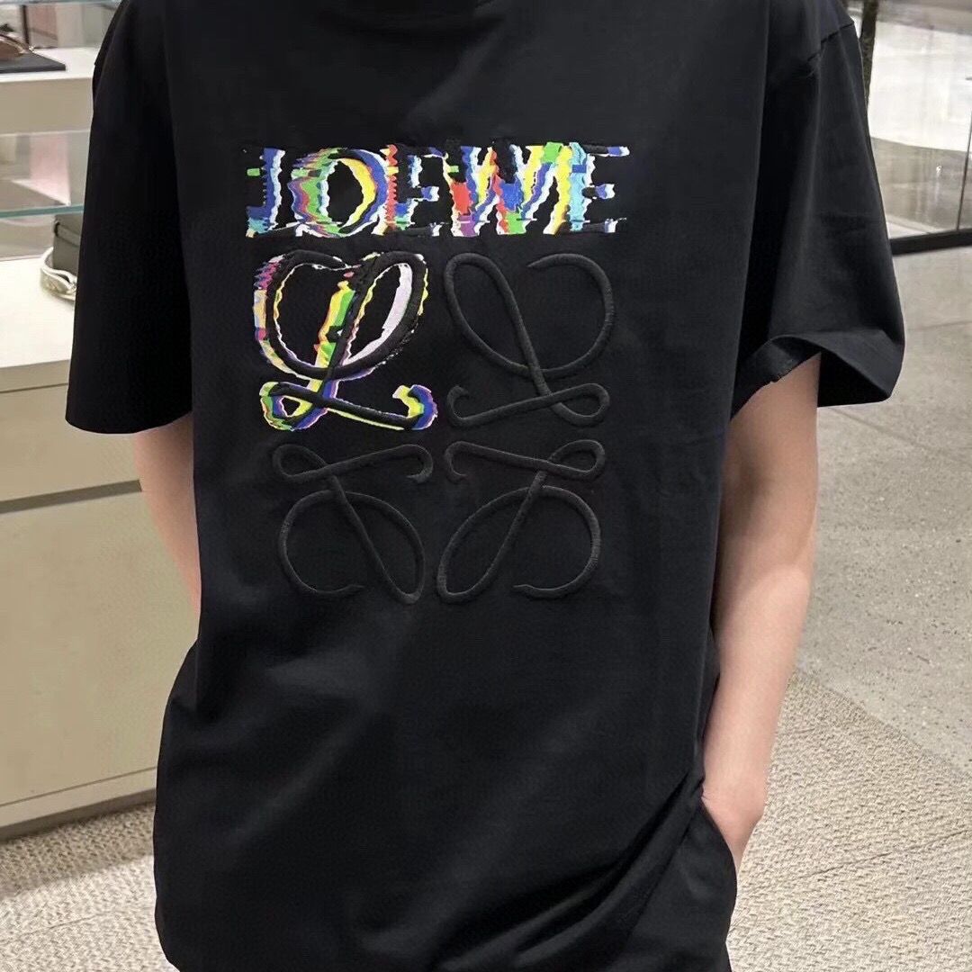 【Loewe】（ロエベ）男女兼用、ご好評に付き再入荷！