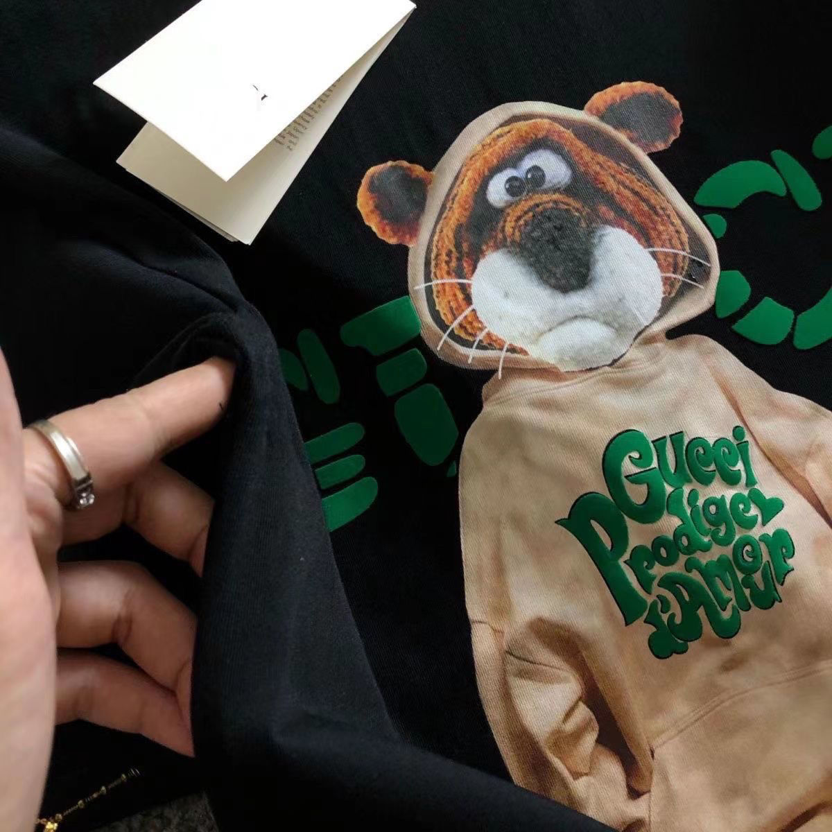 【Gucci 】（グッチ）男女兼用、ご好評に付き再入荷！