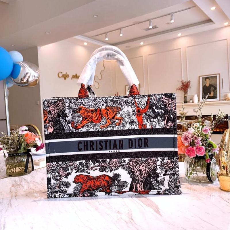 Dior(ディオール) Toile de Jouy ブックトート 2色