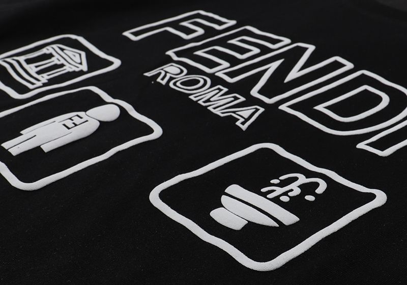 【FENDI】(フェンディ)【在庫あり】【即日出荷】半袖 男女兼用