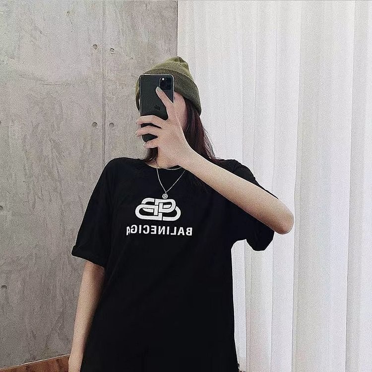 【BALENCIAGA】（バレンシアガ ）半袖 男女兼用