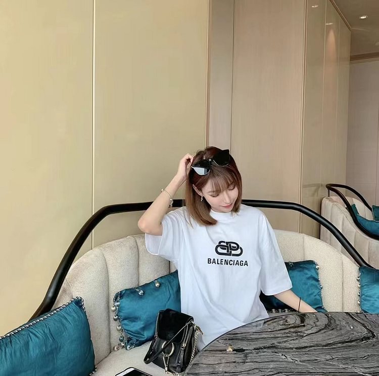 【BALENCIAGA】（バレンシアガ ）半袖 男女兼用