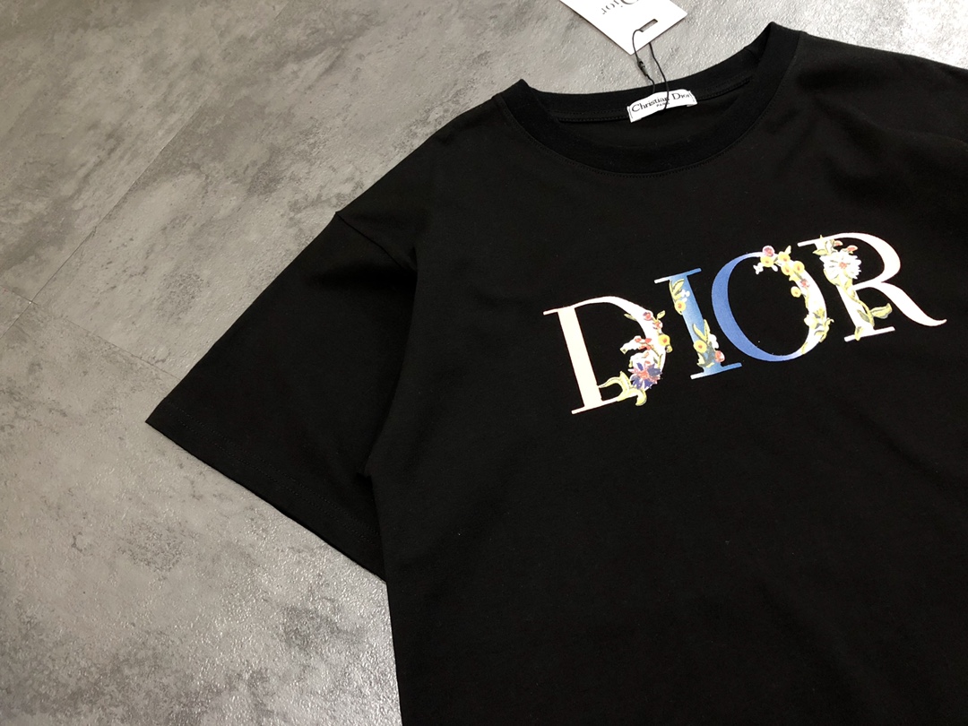 【 DIOR 公式旗艦店】ディオール Tシャツ ご好評に付き再入荷！