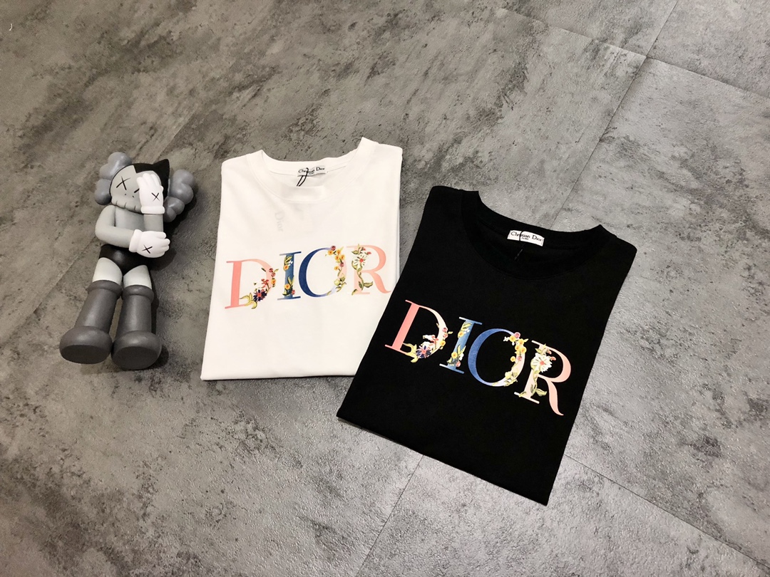 【 DIOR 公式旗艦店】ディオール Tシャツ ご好評に付き再入荷！
