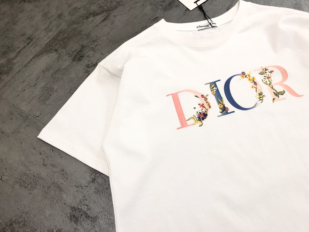 【 DIOR 公式旗艦店】ディオール Tシャツ ご好評に付き再入荷！