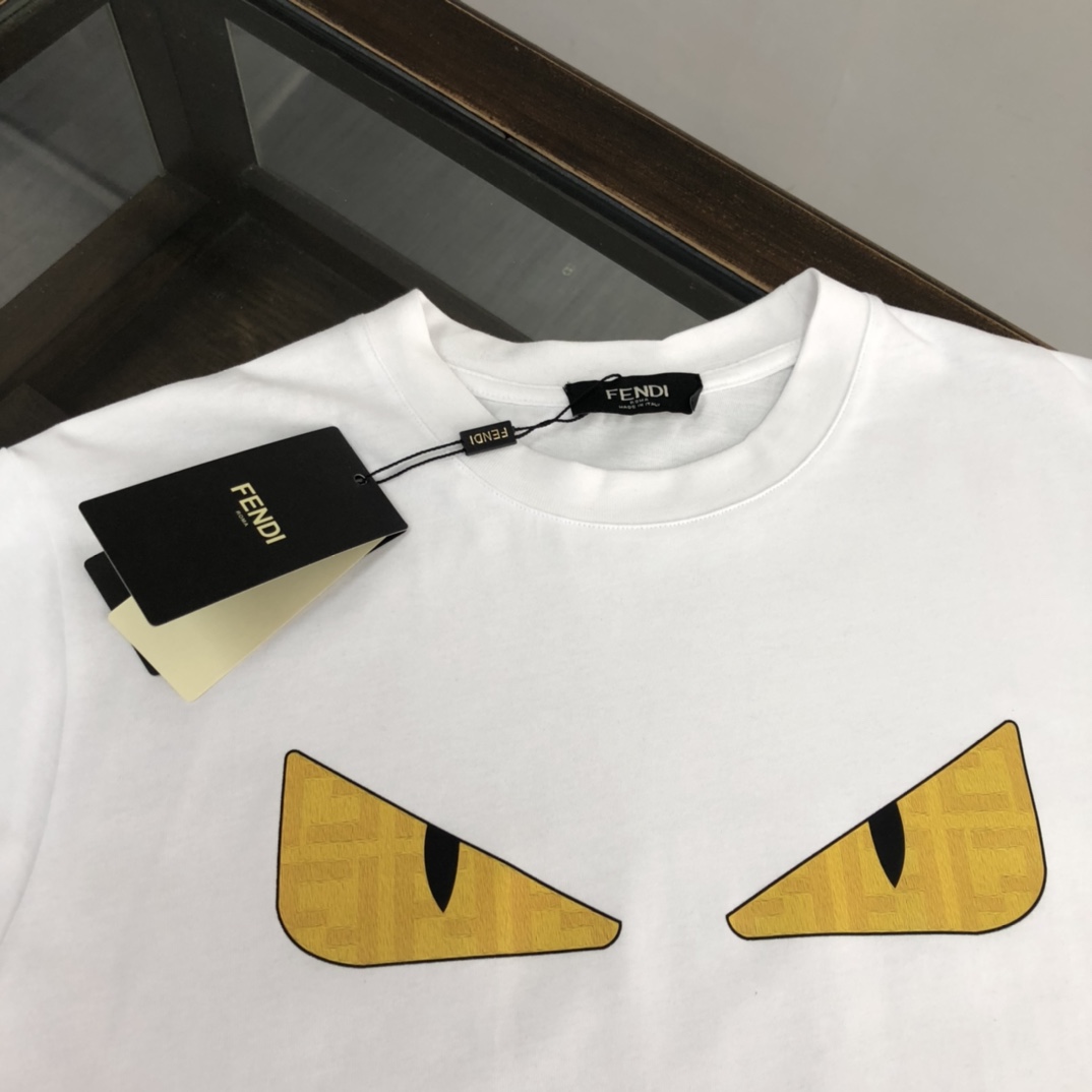 【FENDI】（フェンディ）【在庫あり】【即日出荷】半袖 男女兼用