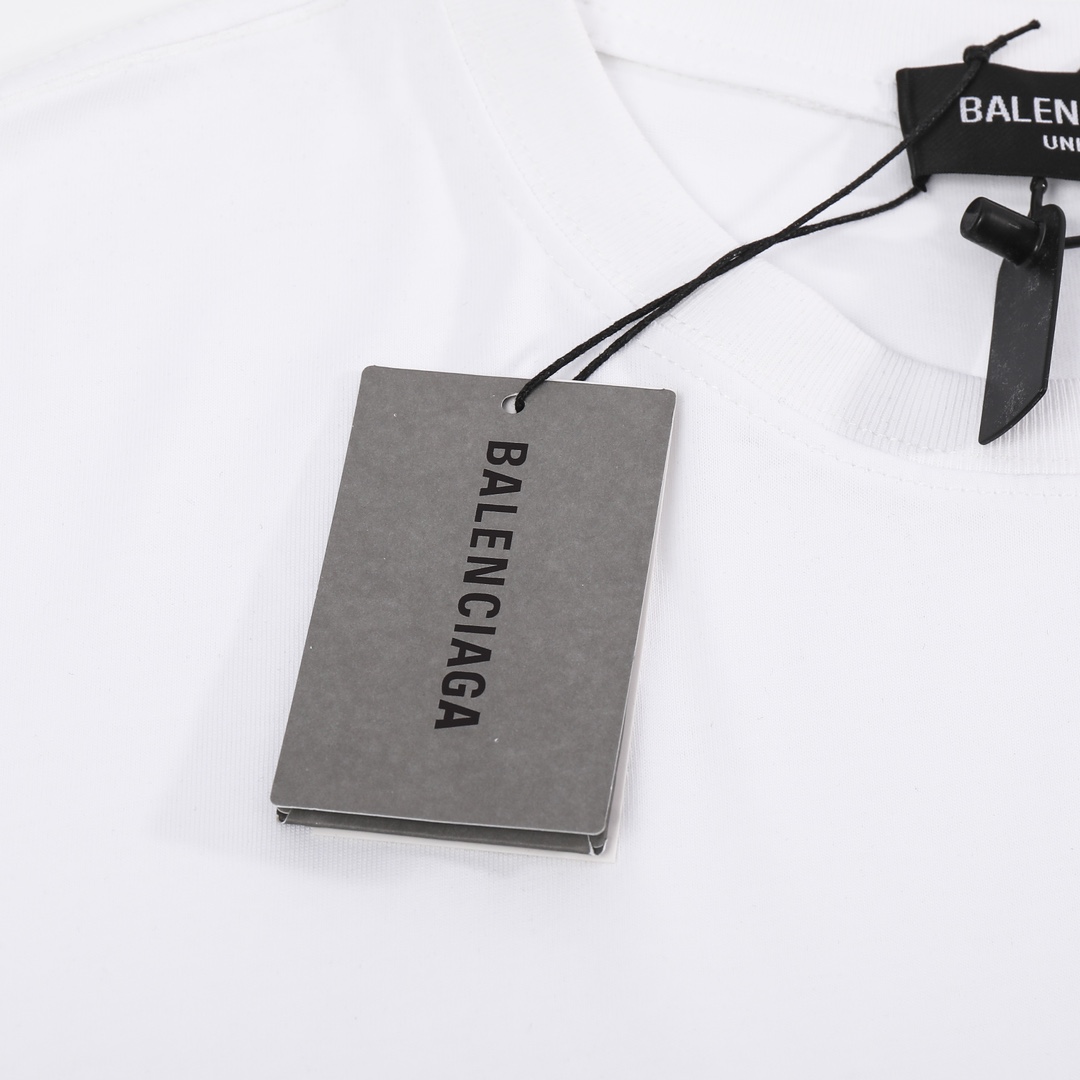 【BALENCIAGA】(バレンシアガ )半袖 ご好評に付き再入荷!