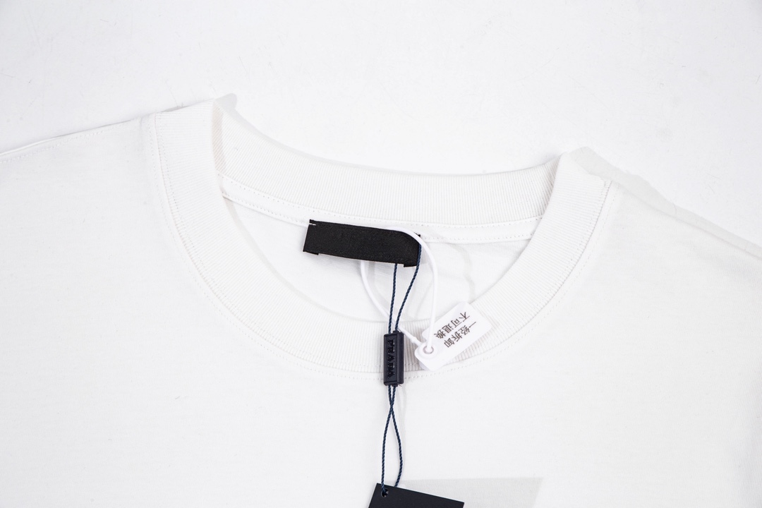 【2024】【PRADA 公式旗艦店】プラダ Tシャツ ご好評に付き再入荷！