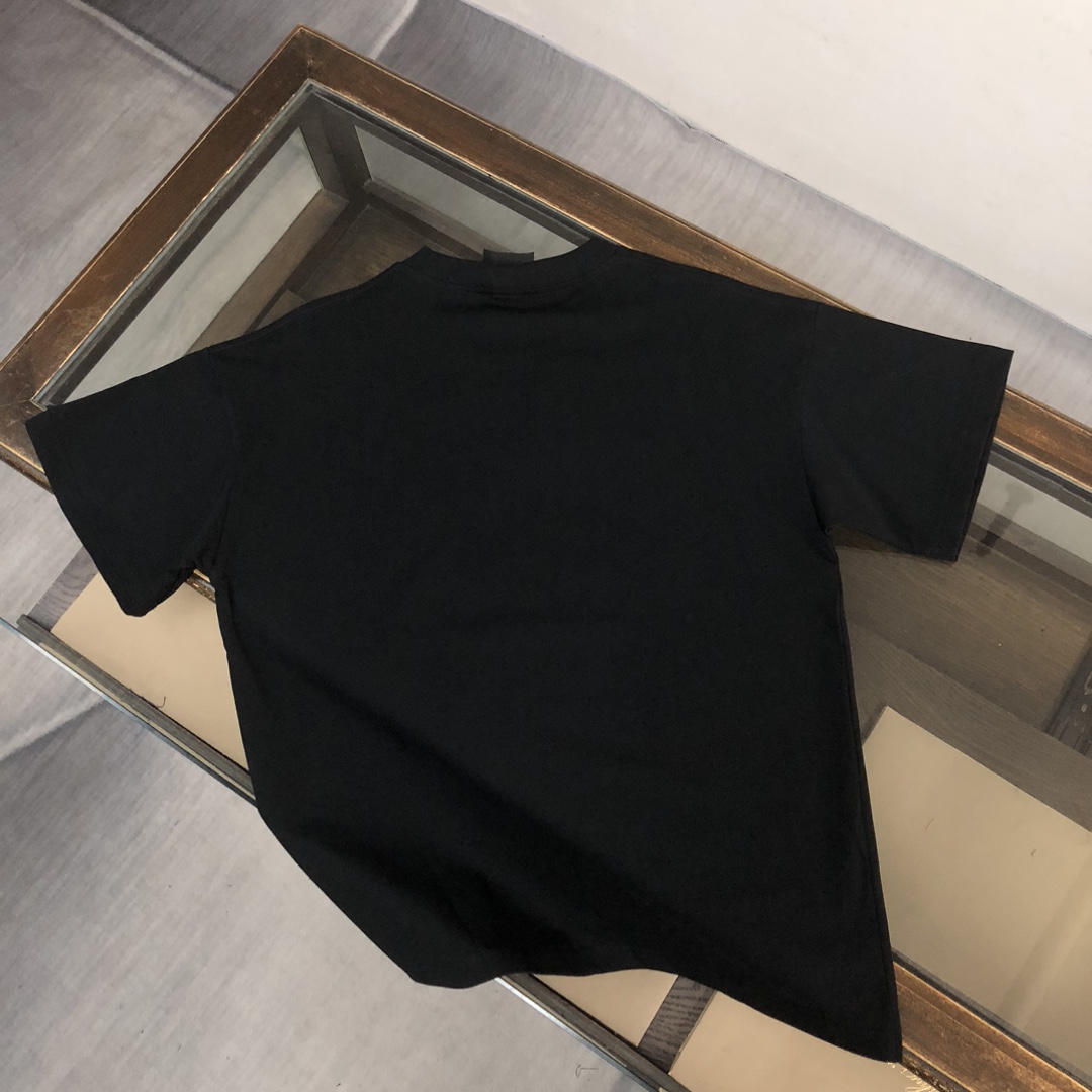 【GIVENCHY 公式旗艦店】ジバンシー Tシャツ ご好評に付き再入荷！