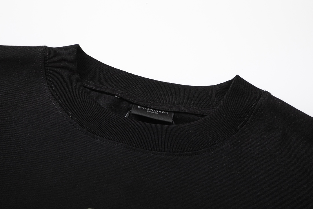 【BALENCIAGA】（バレンシアガ ）半袖Tシャツ 男女兼用