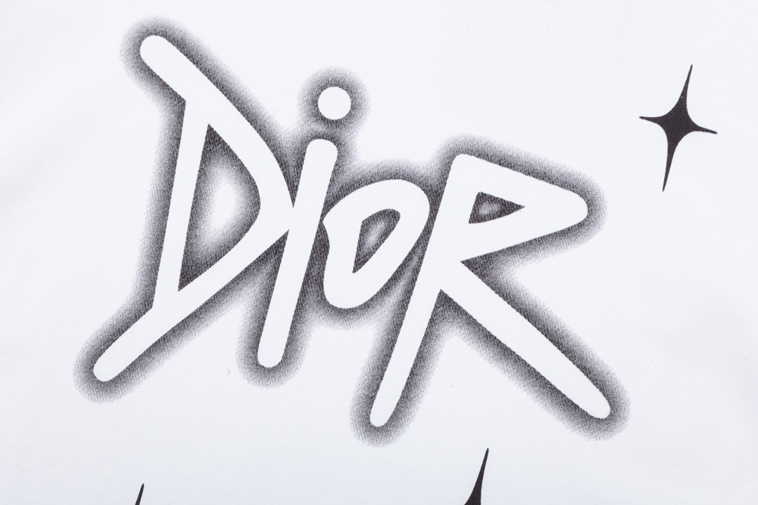 【DIOR】（ディオール）半袖 男女兼用、ご好評に付き再入荷！