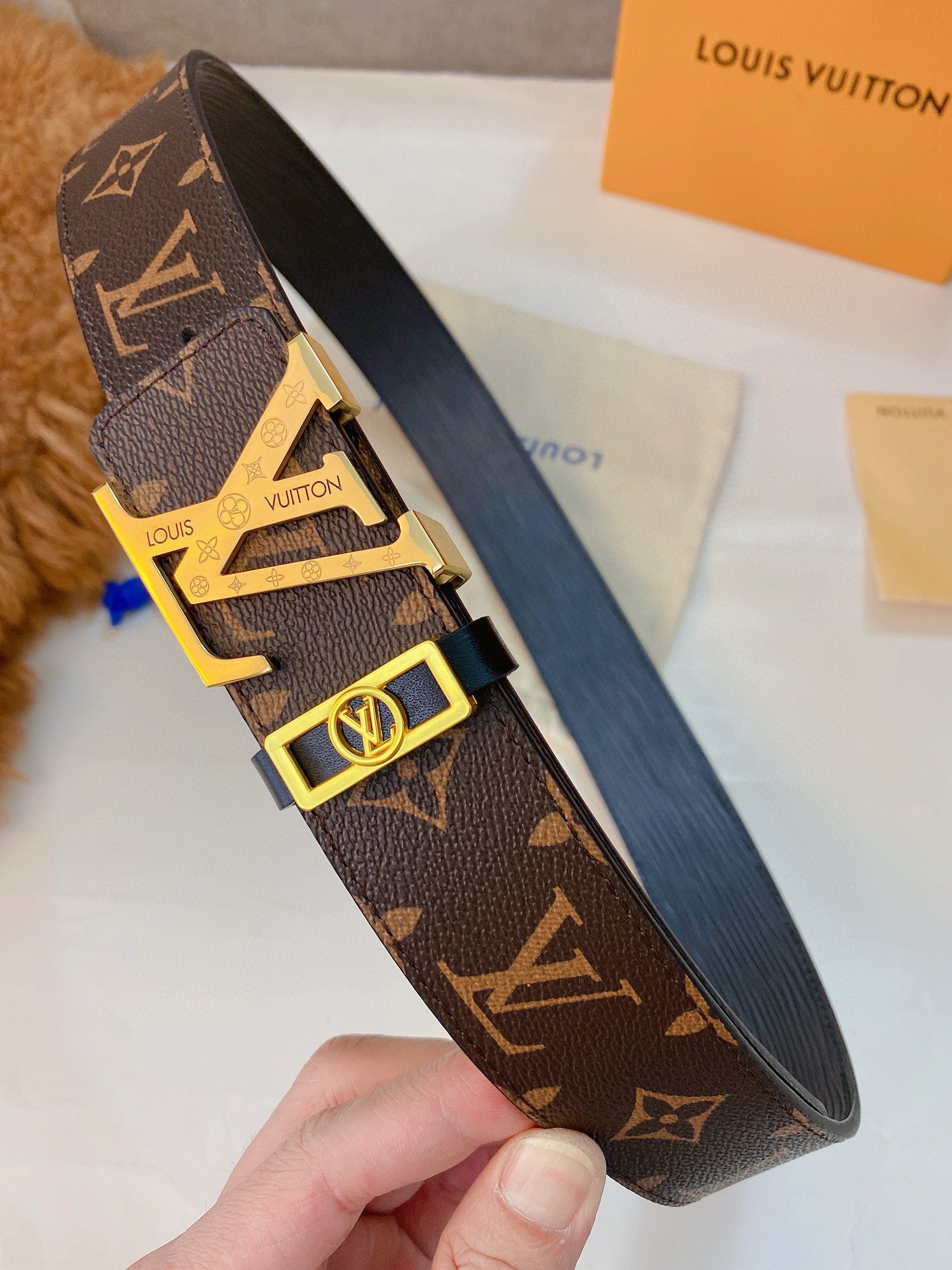 Louis Vuitton オリジナルベースレザー水紋シリーズ