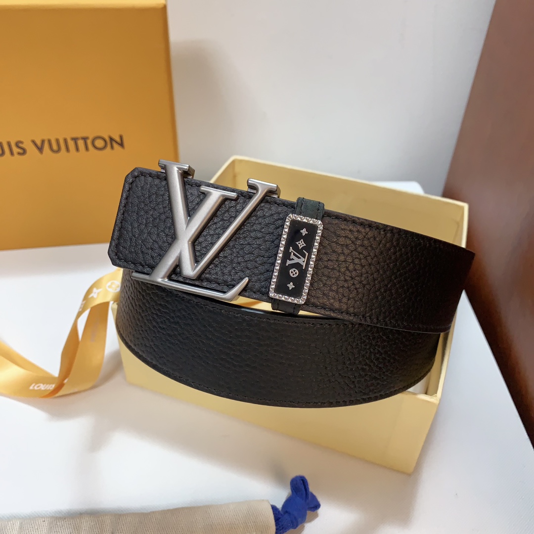 Louis Vuitton  ソフトオリジナルベースレザー型押しシリーズ