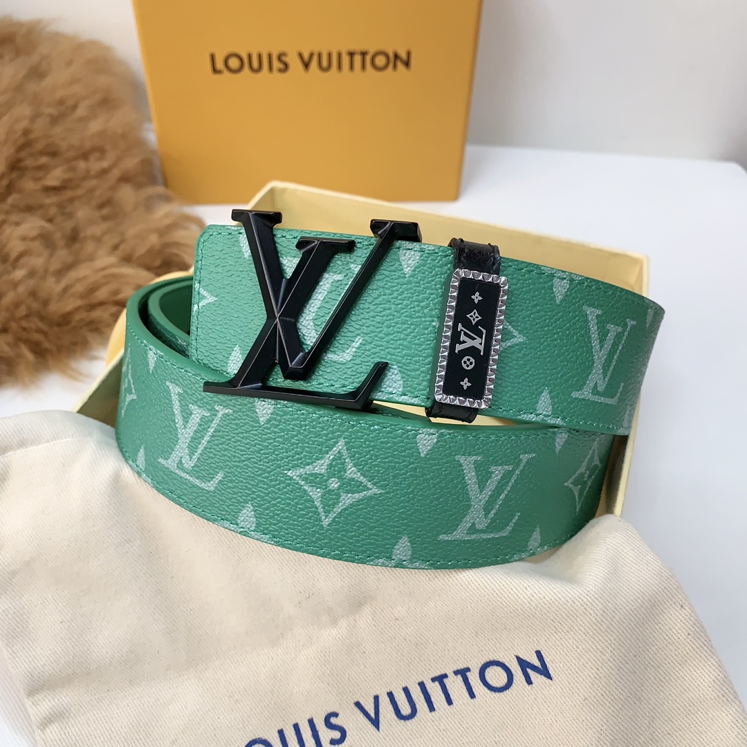 Louis Vuitton クラシックバージョン文字ピュアスチールバックル