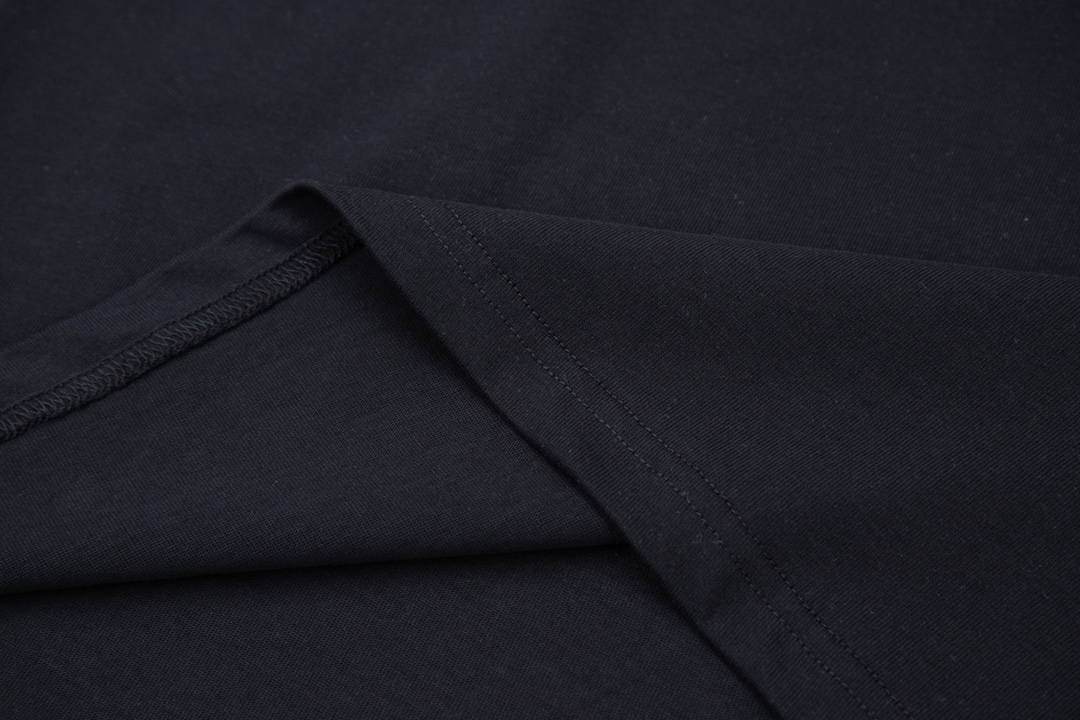 【GUCCI 公式旗艦店】クッチ Tシャツ ご好評に付き再入荷！