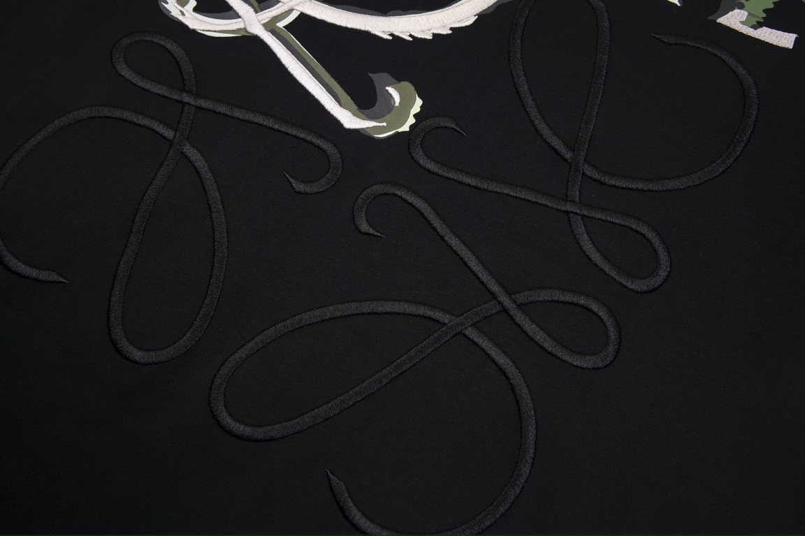 【LOEWE 公式旗艦店】（ロエベ）Tシャツ、ご好評に付き再入荷！