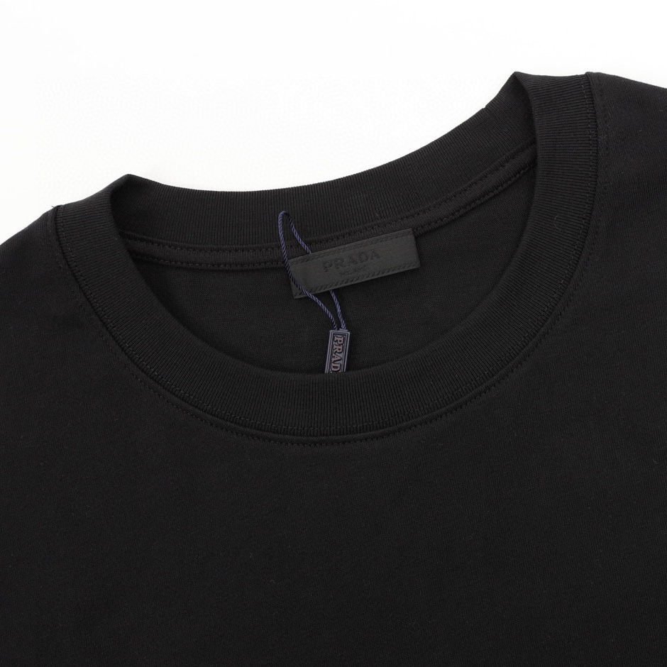【PRADA 公式旗艦店】プラダ Tシャツご好評に付き再入荷！