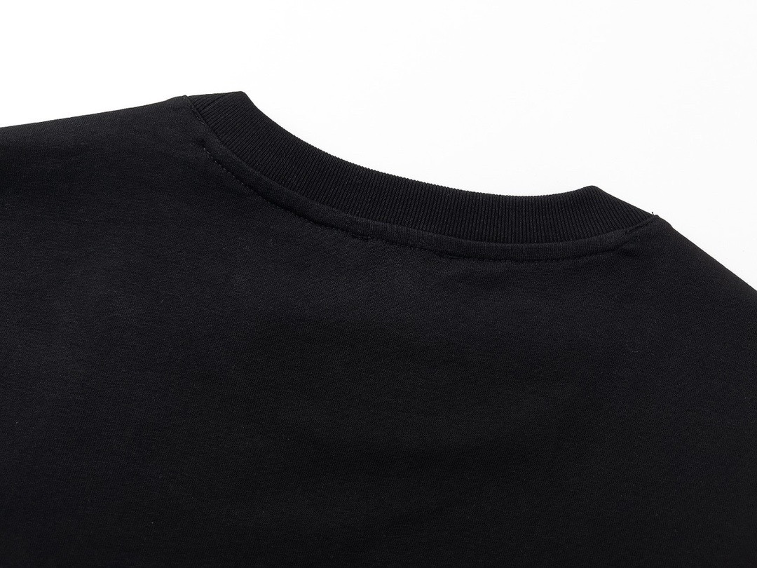 【Burberry】(バーバリー )半袖 男女兼用、ご好評に付き再入荷!