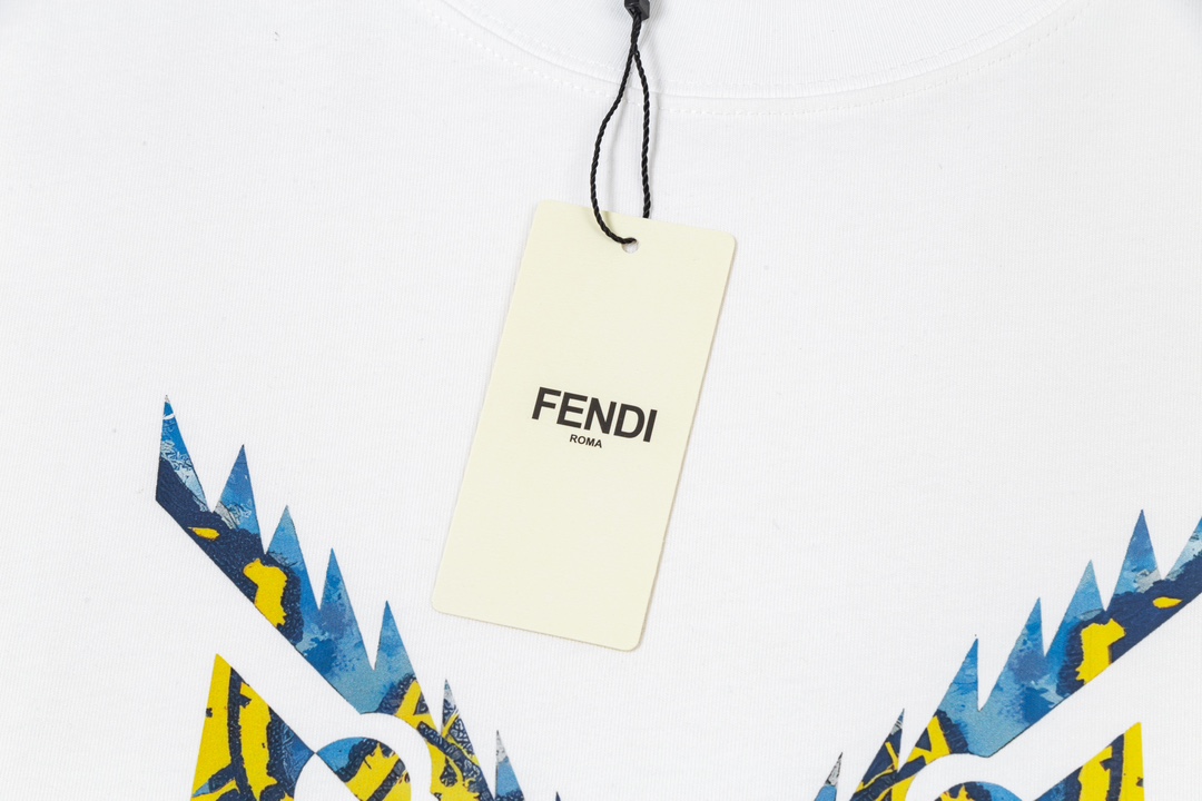 【FENDI】【在庫あり】【即日出荷】（フェンディ）男女兼用