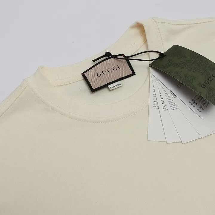 【Gucci 】（グッチ）Tシャツ 男女兼用、ご好評に付き再入荷！