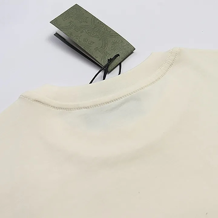 【Gucci 】（グッチ）Tシャツ 男女兼用、ご好評に付き再入荷！