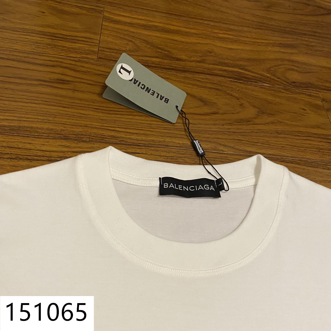 【GUCCI x BALENCIAGA公式旗艦店】クッチ Tシャツ ご好評に付き再入荷！