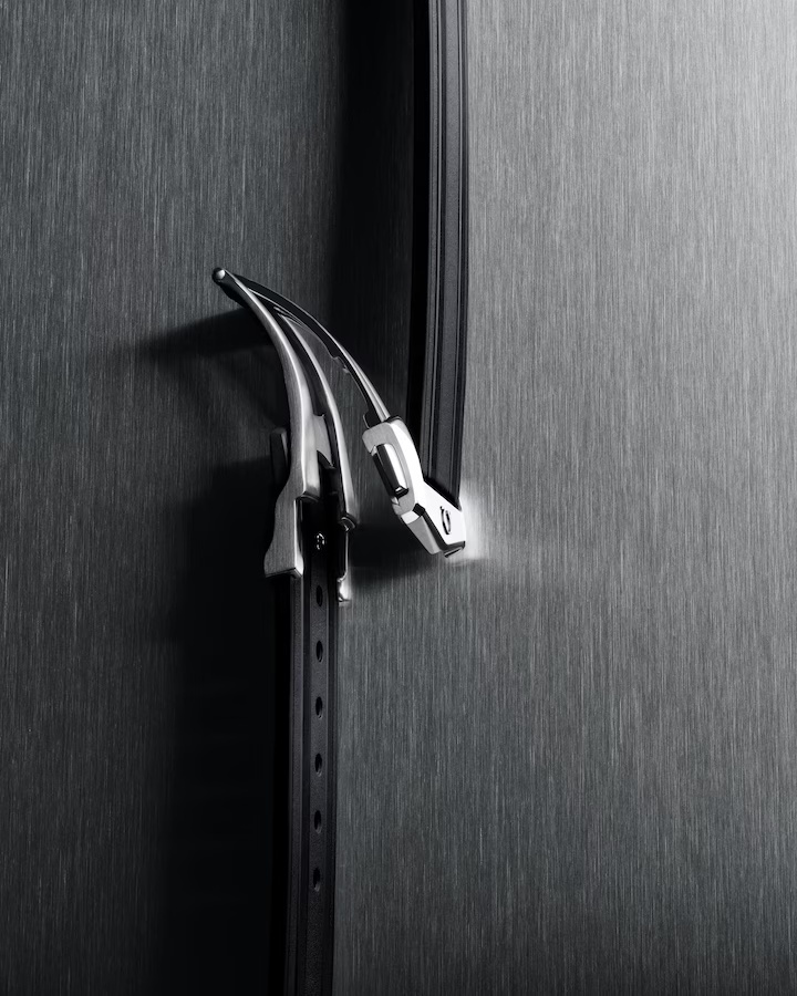 SEAMASTER DIVER 300M 42 MM, STEEL ON RUBBER STRAP OMAGE