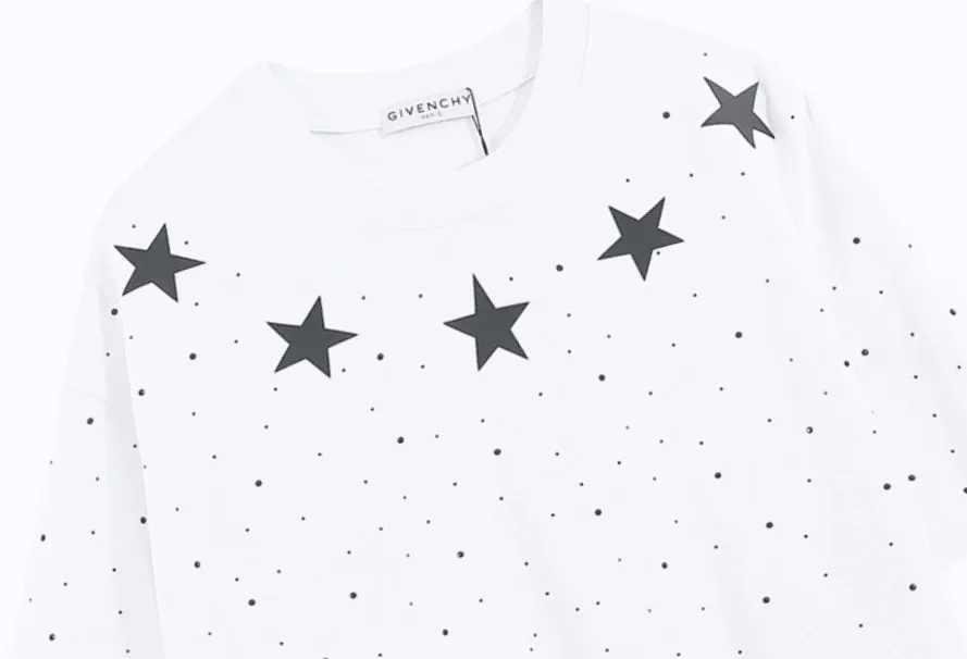 【GIVENCHY 公式旗艦店】ジバンシー Tシャツ ご好評に付き再入荷！