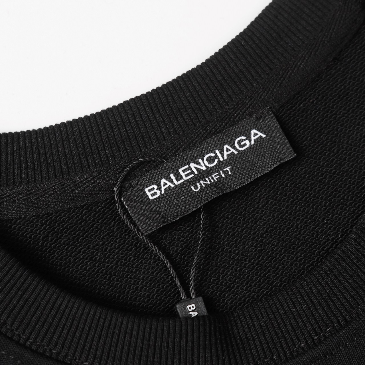 【BALENCIAGA公式旗艦店】好評に付き再入荷！！