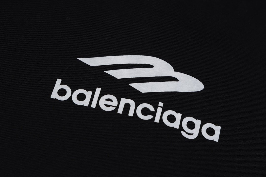 【BALENCIAGA公式旗艦店】好評に付き再入荷！！