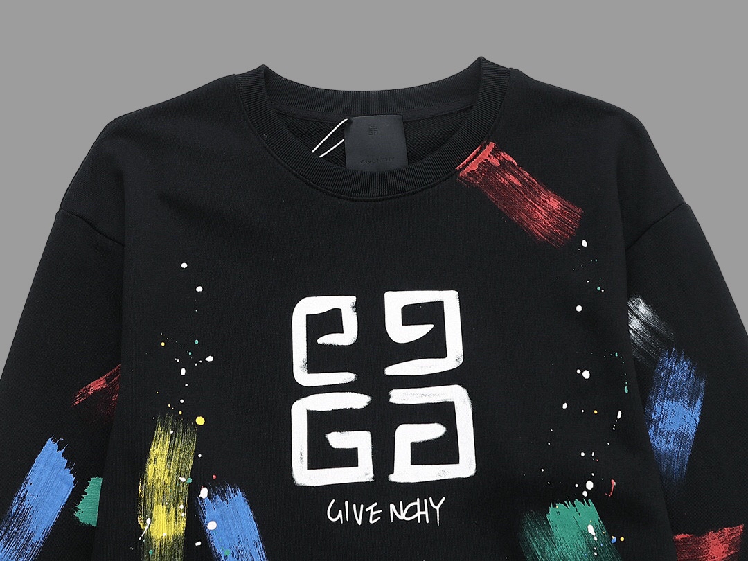 【Givenchy公式旗艦店】好評に付き再入荷！！