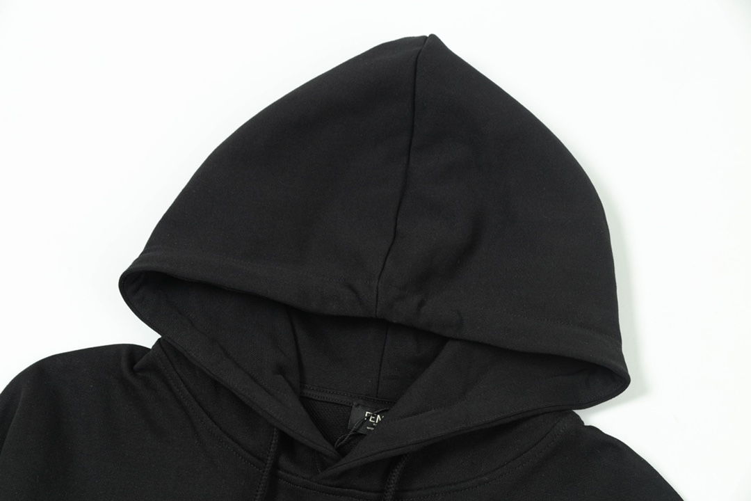 【FENDI 公式旗艦店】好評に付き再入荷!!