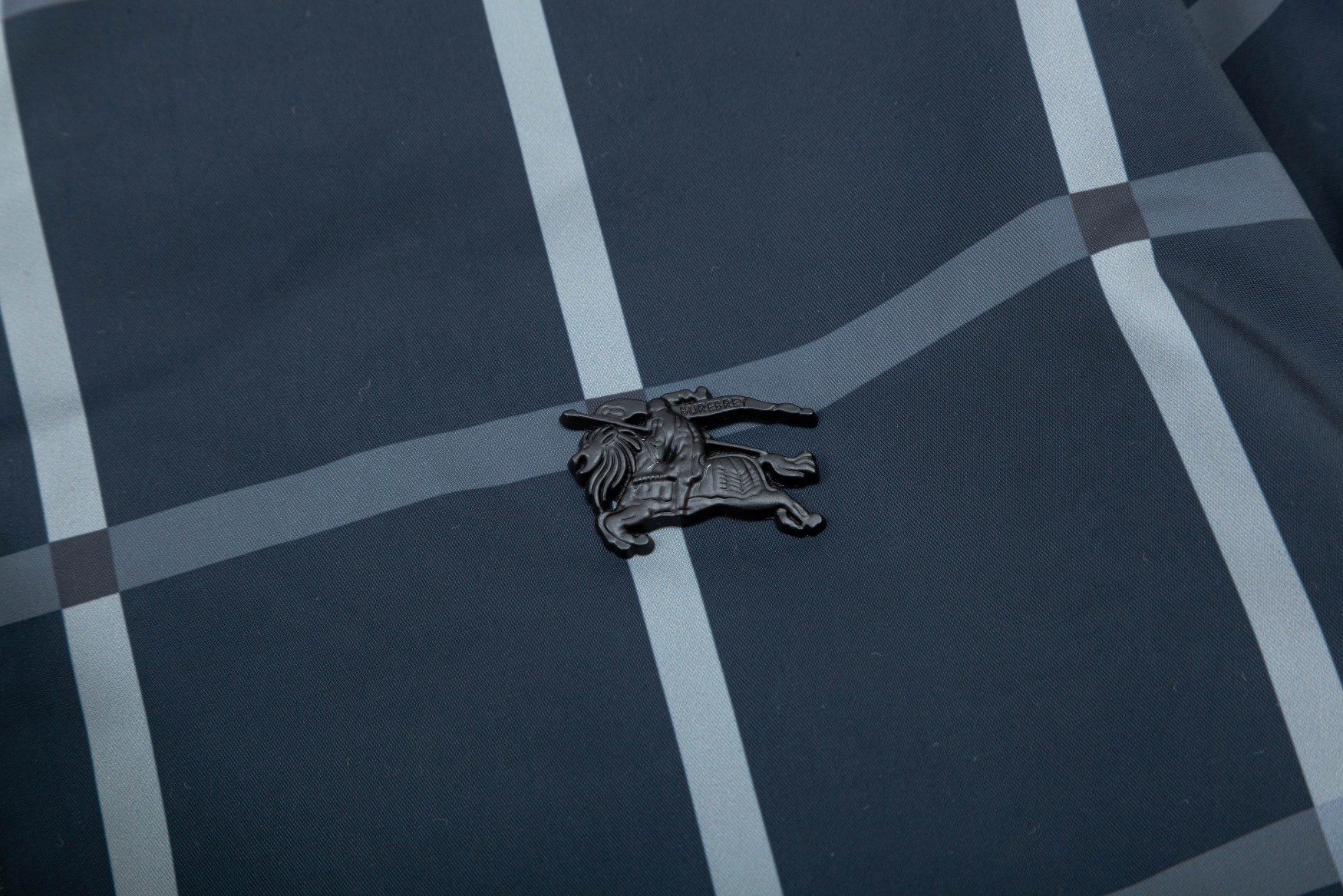 【BURBERRY】男女兼用 ご好評に付き再入荷！