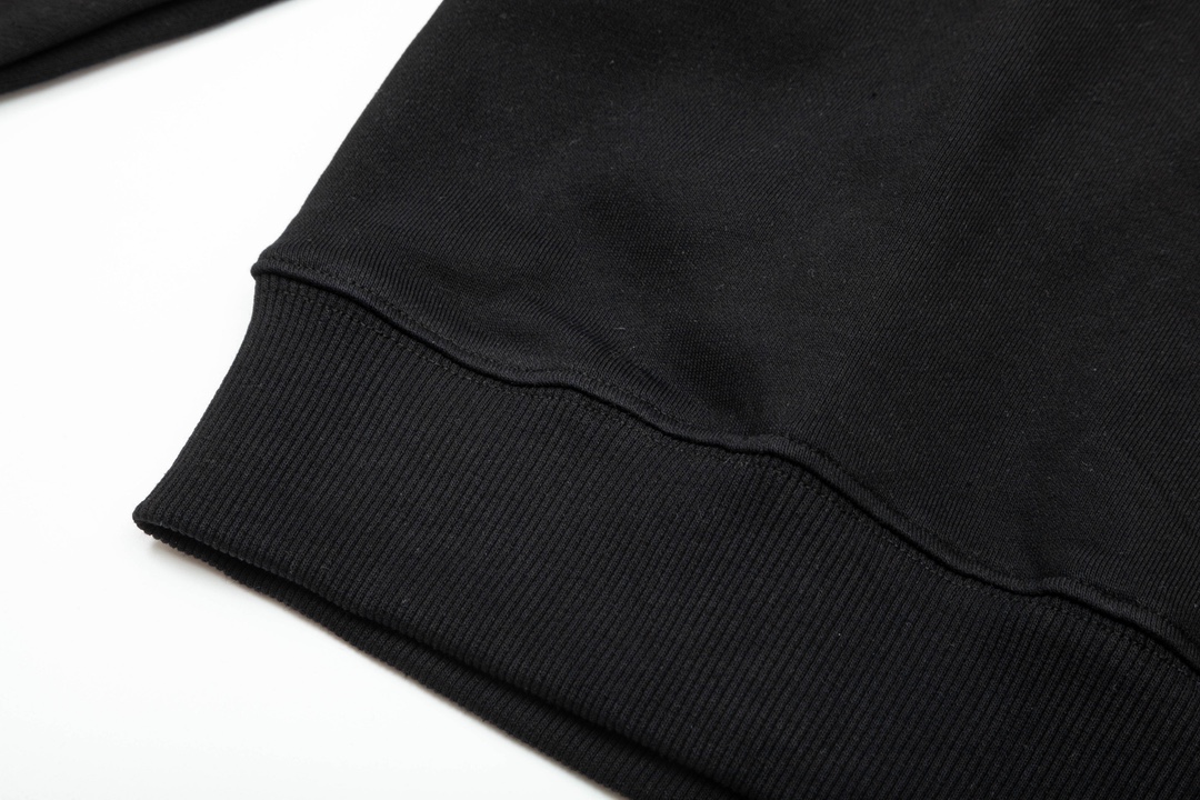 【BALENCIAGA公式旗艦店】好評に付き再入荷！！
