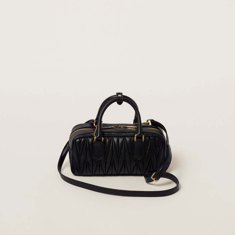 アルカディ マテラッセレザー バッグ