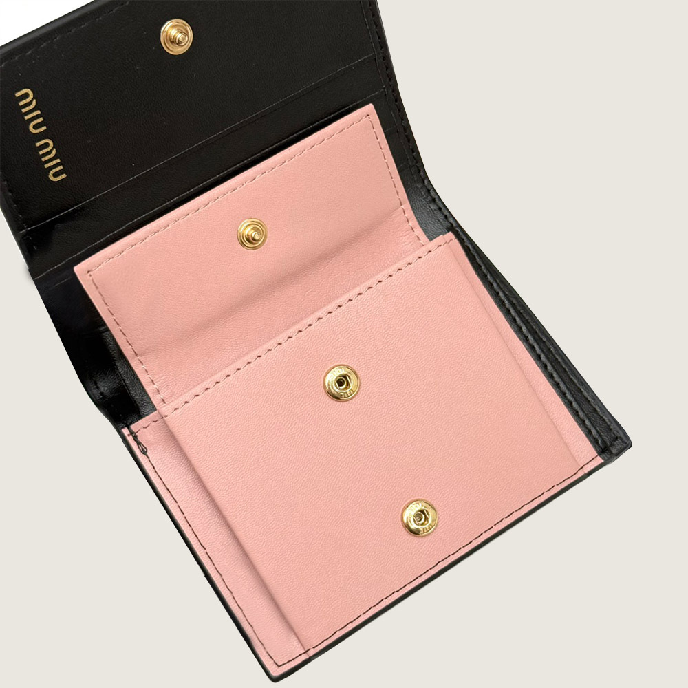 Miu Miu ブラック / ピンク レザー ボウ フラップ カードケース