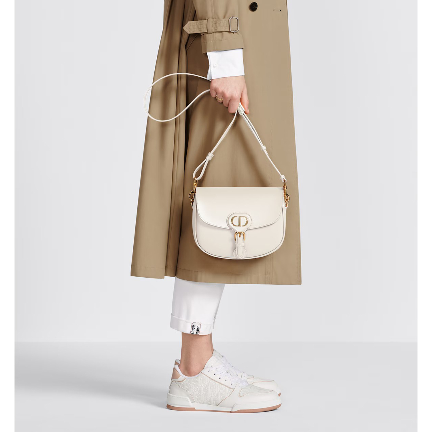 【Dior】Dior Bobby バッグ ミディアム ラテ ボックスカーフスキン