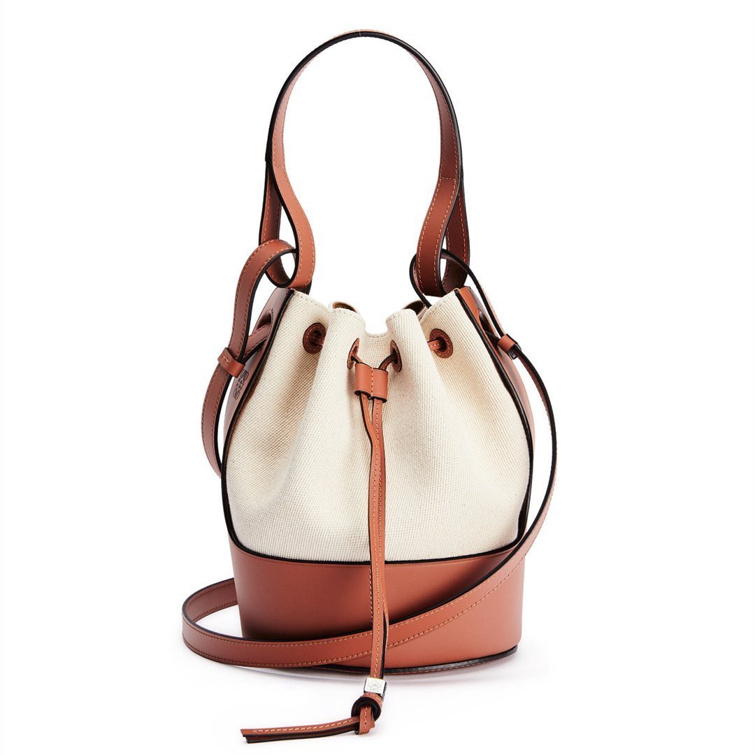 【LOEWE】今田美桜が推す！今季のマストロエベバルーンバッグ