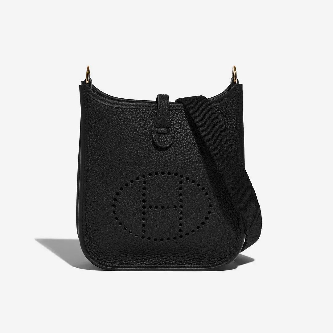 【HERMES】🔥「STORY」雑誌掲載💓高垣麗子さんの愛用しているエルメスの大人気新作“ÉVELYNE”バッグを入手