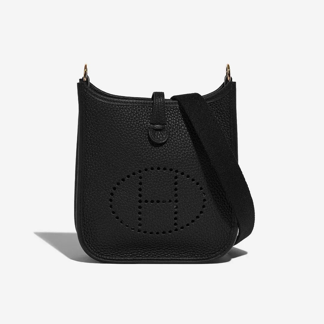 【HERMES】🔥「STORY」雑誌掲載💓高垣麗子さんの愛用しているエルメスの大人気新作“ÉVELYNE”バッグを入手