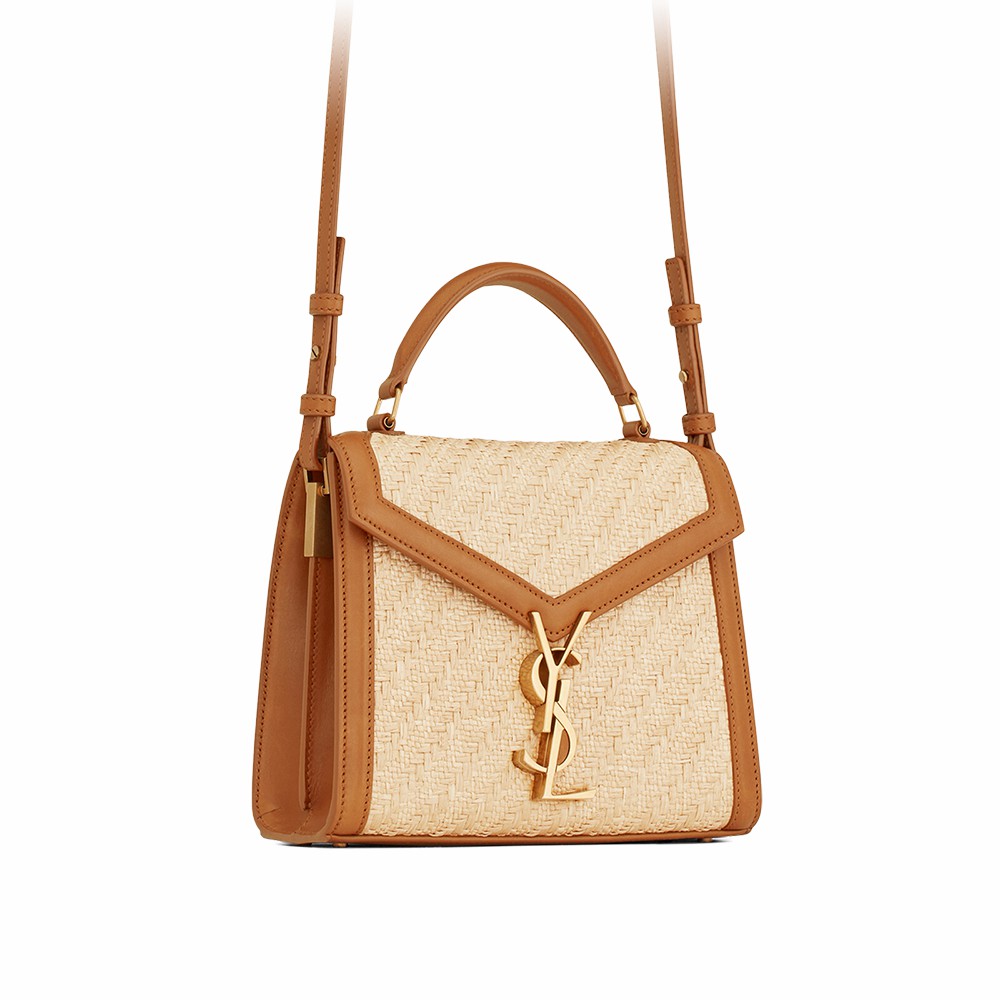 【Saint Laurent】山本美月さん同項大人気新作バッグを驚きプライスでGET！ラフィアとベジタブルタンニンレザー製 カサンドラ ミニトップハンドルバッグ