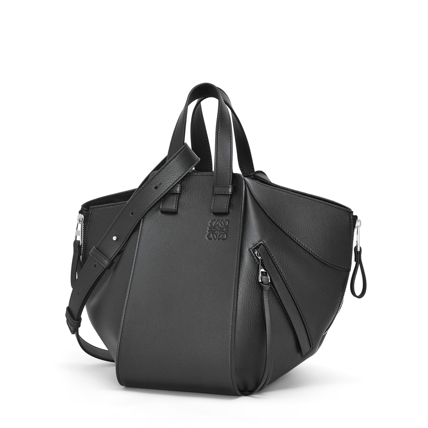 みんなの視線独り占め😍大人気“ハンモック バッグ”から大容量トートが登場