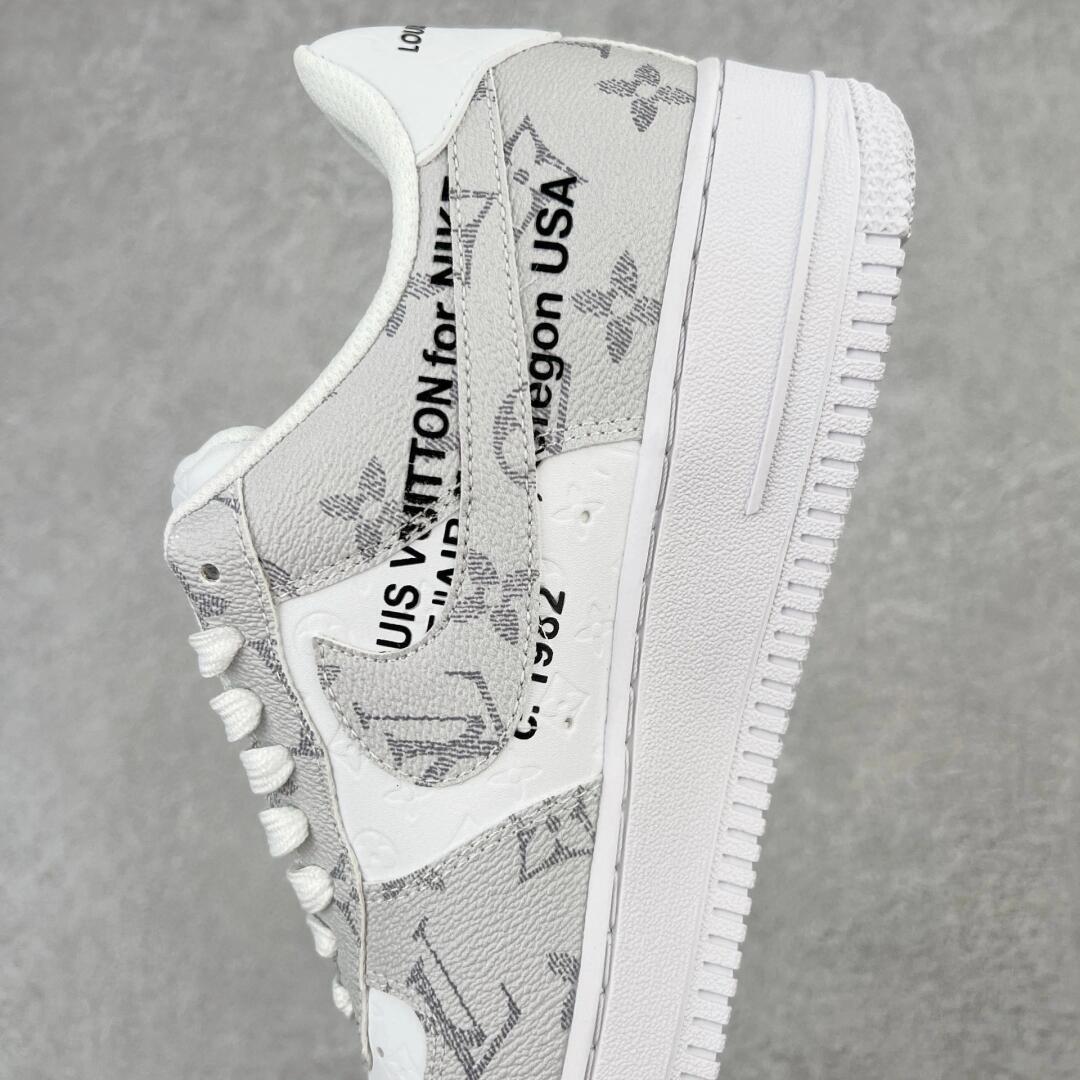 【日本未入荷】♪超入手困難LOUIS VUITTON X NIKE AIR FORCE1 白【代金引換】