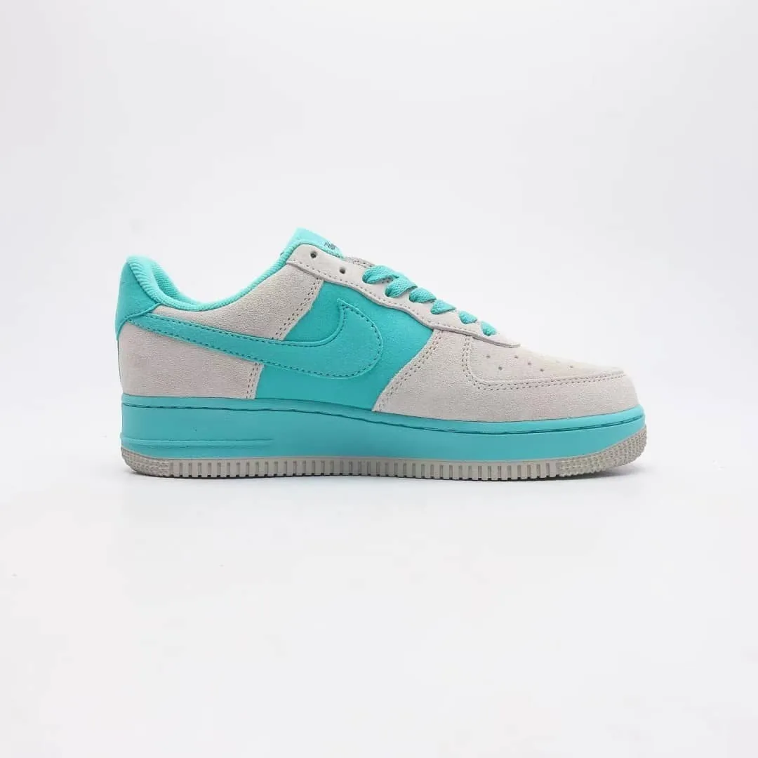 【Nike】★日本国内では未発売💓Nike X TIFFANY AIR FORCE 1 LOWが新たなカスタムシューズで再登場★超人気■男女兼用🔥お見逃しなく！