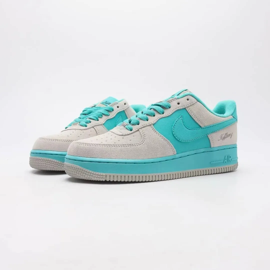 【Nike】★日本国内では未発売💓Nike X TIFFANY AIR FORCE 1 LOWが新たなカスタムシューズで再登場★超人気■男女兼用🔥お見逃しなく！