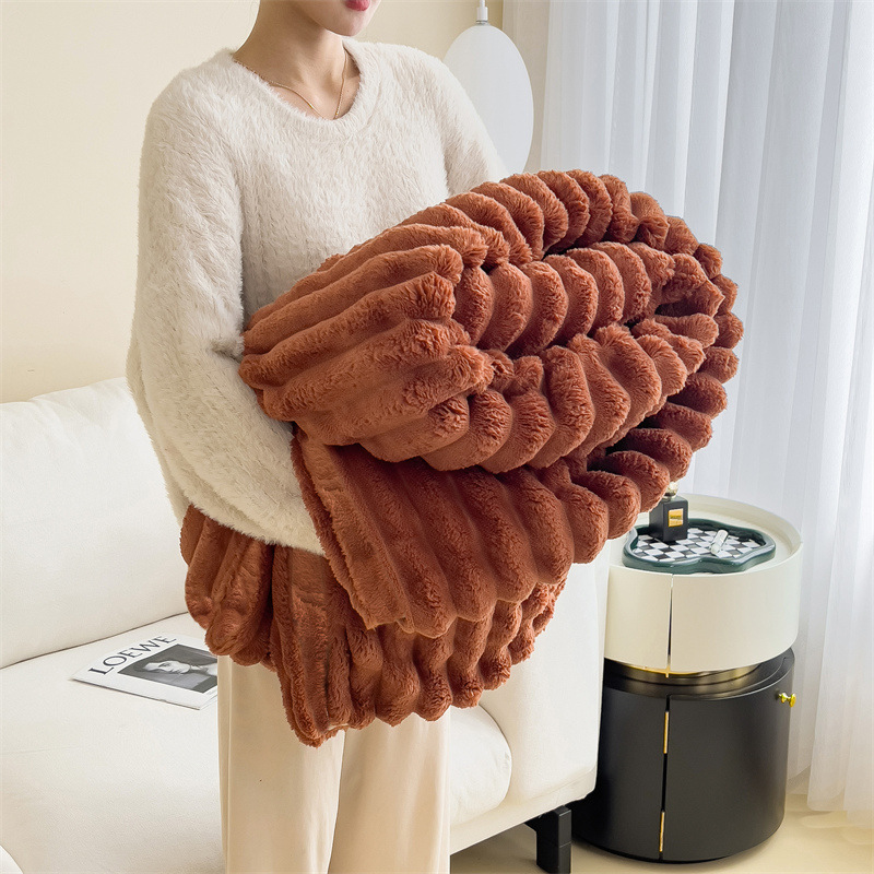 High Quality Flannel Thickened Warm Blanket