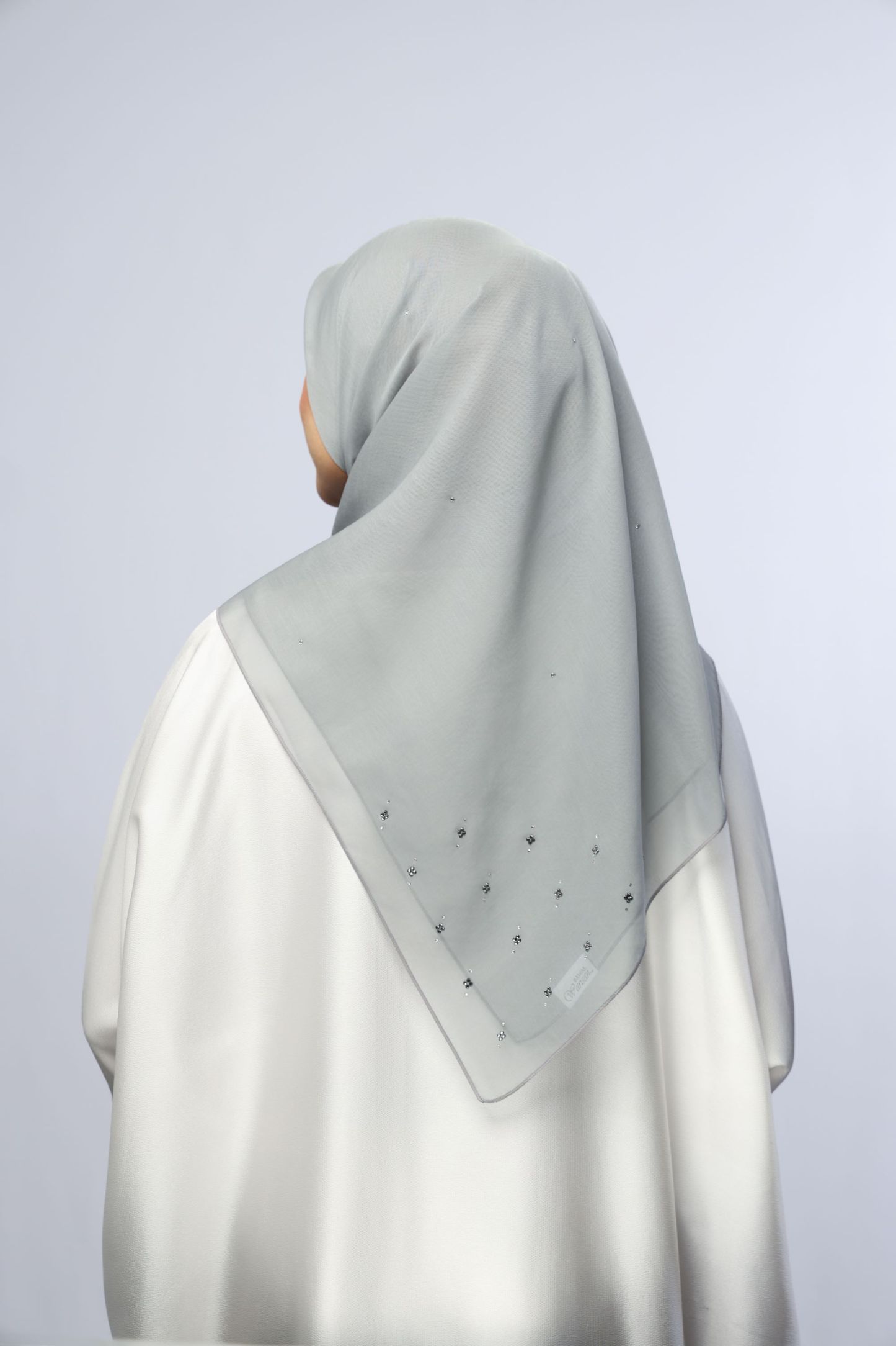 Bawal Warisan Cloverette Pyramid Tabur 25